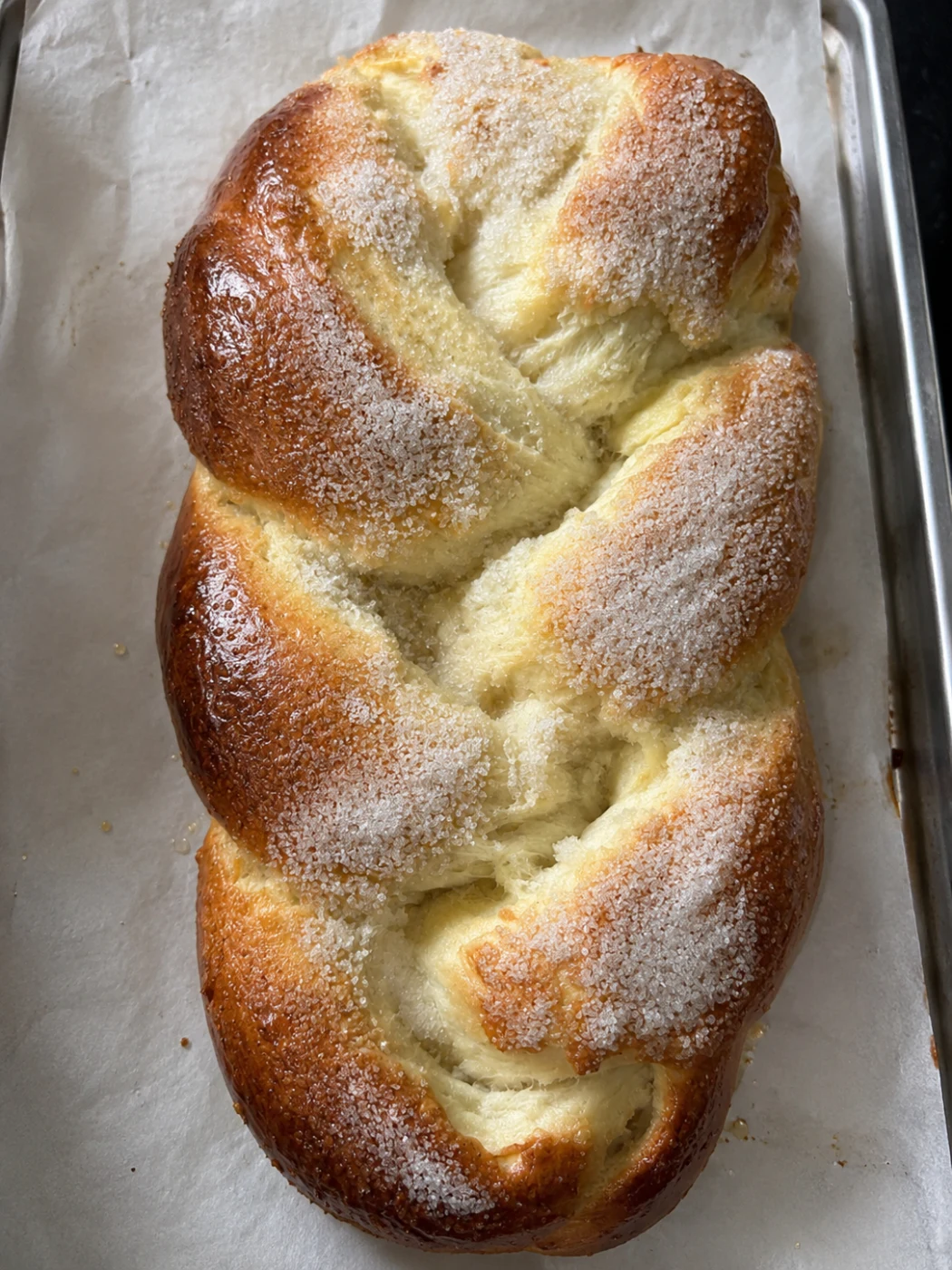 brioche tissée au sucre et/ou au amande